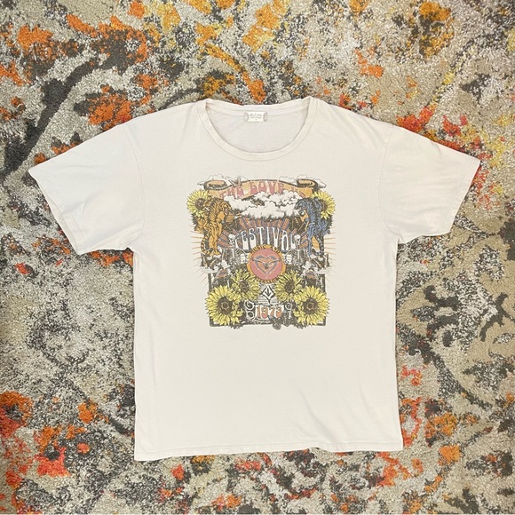 Altar'd State Tops - Altar'd State The love festival tee